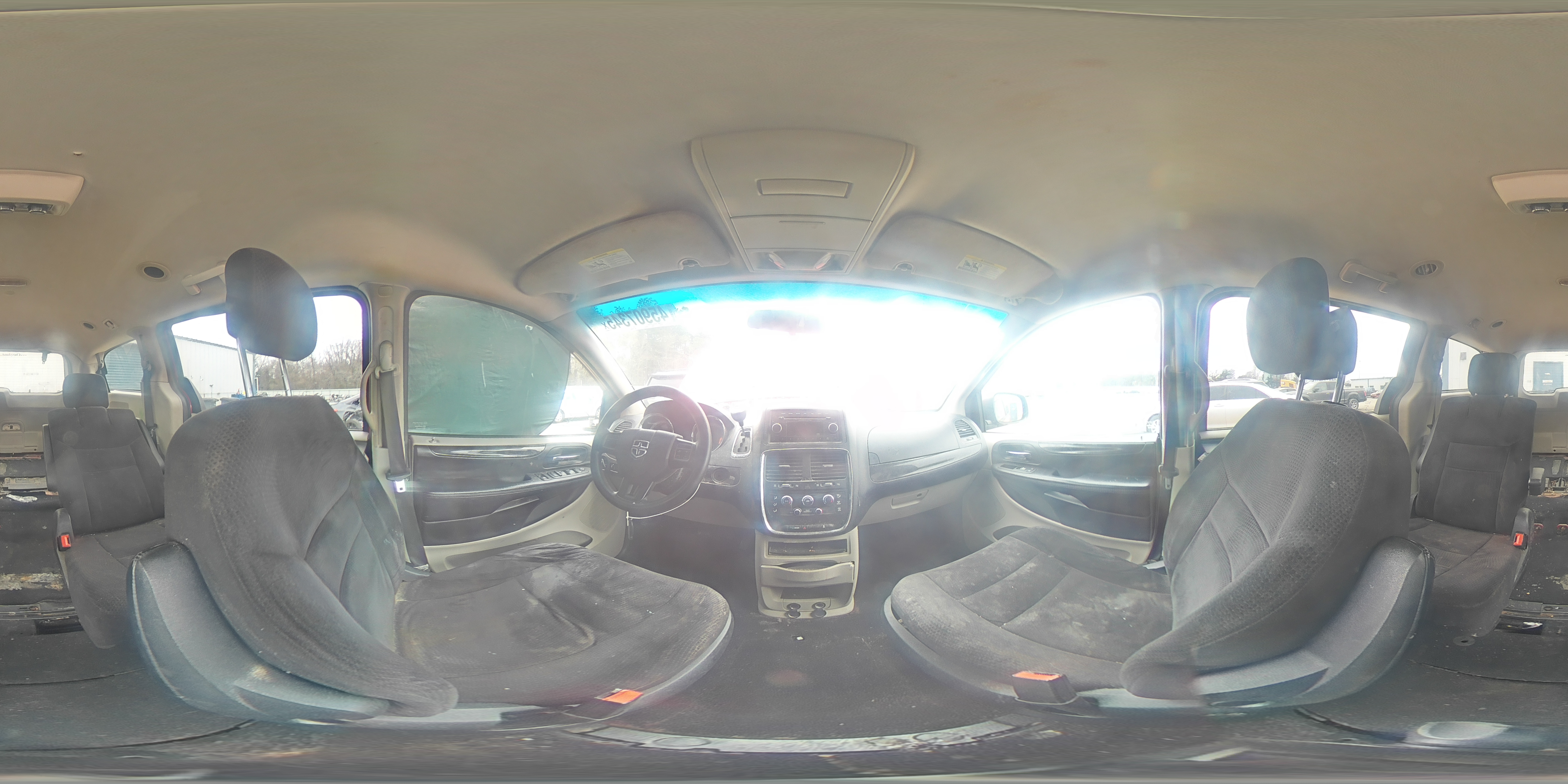 2014 Dodge Caravan - Image 15