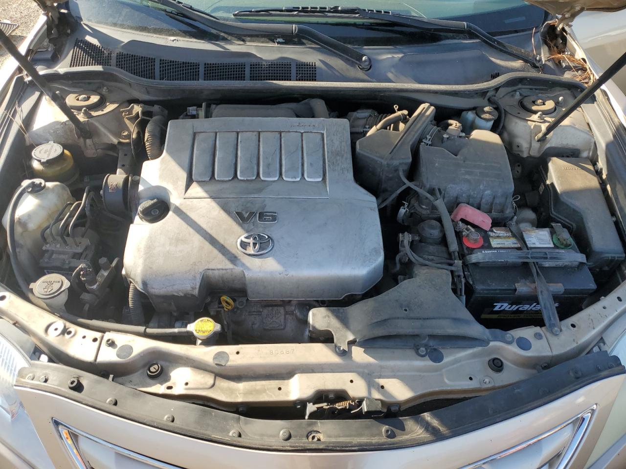 2010 Toyota Camry - Image 12