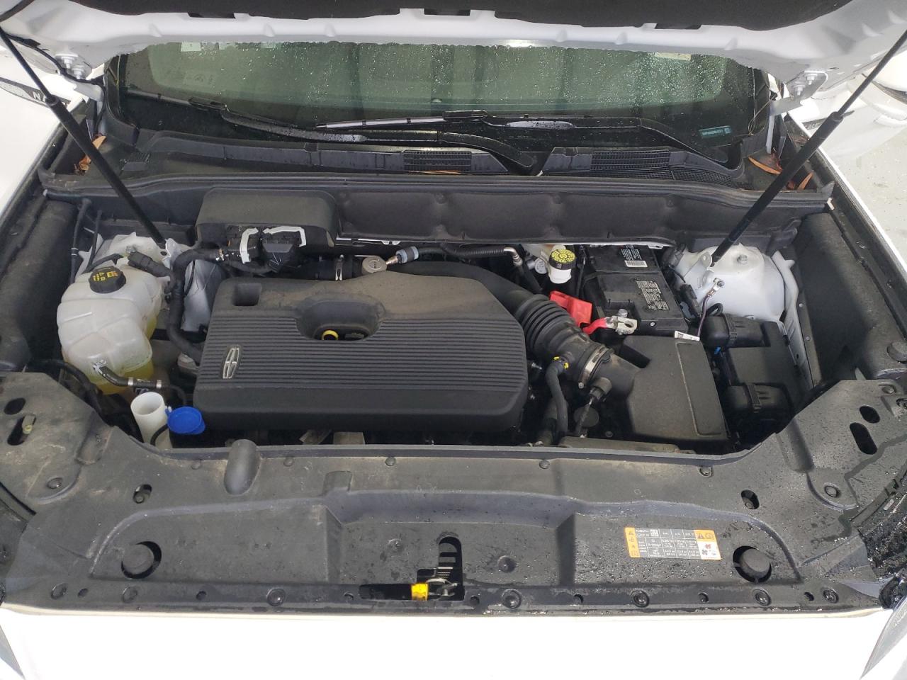 2021 Lincoln Nautilus - Image 13