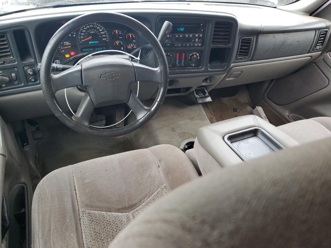 2004 Chevrolet Tahoe - Image 8