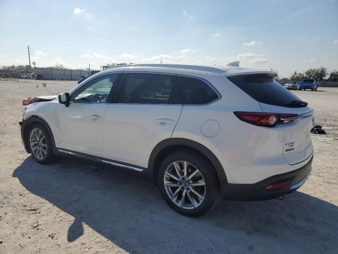2017 Mazda CX-9 - Image 2