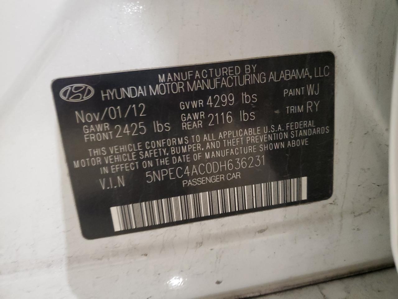 2013 Hyundai Sonata - Image 12