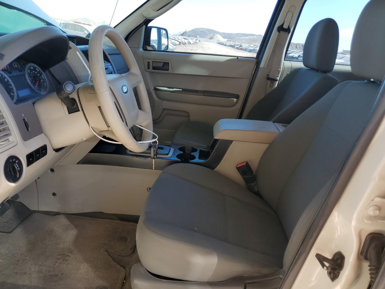 2011 Ford Escape - Image 7