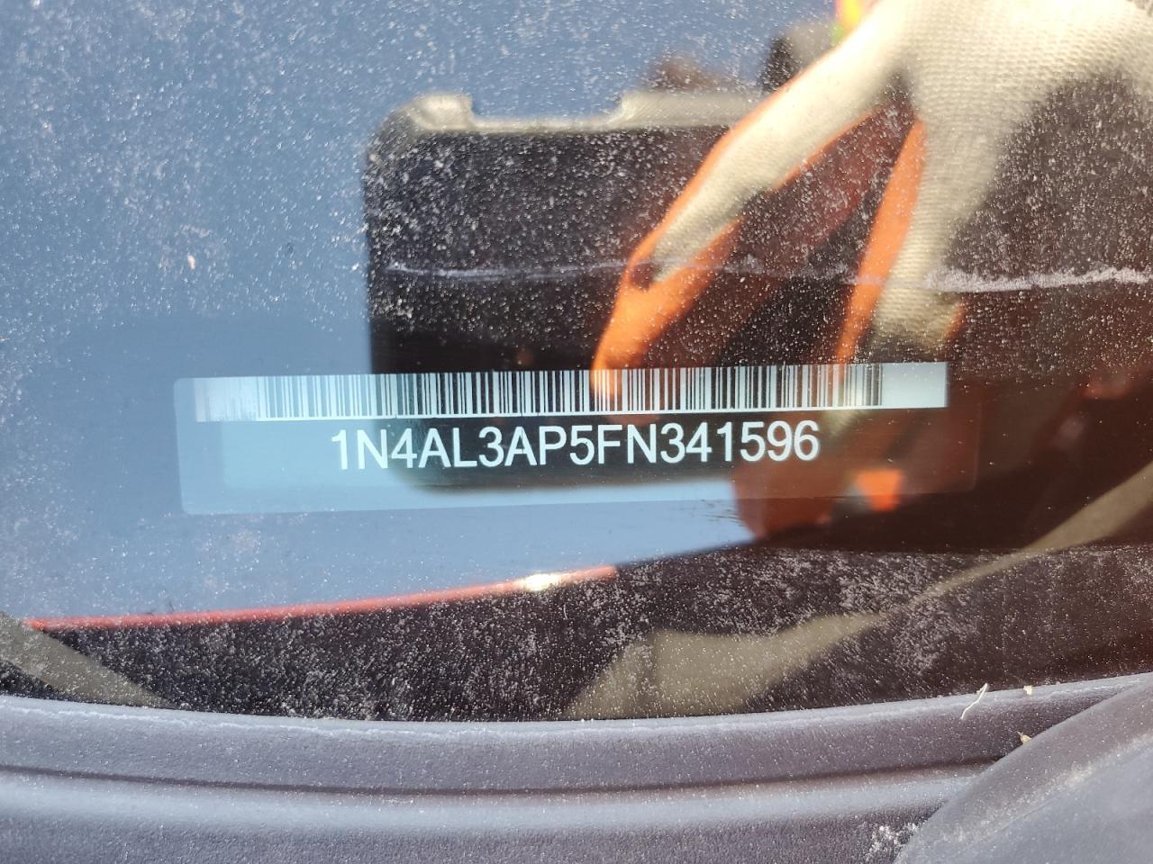 2015 Nissan Altima - Image 14