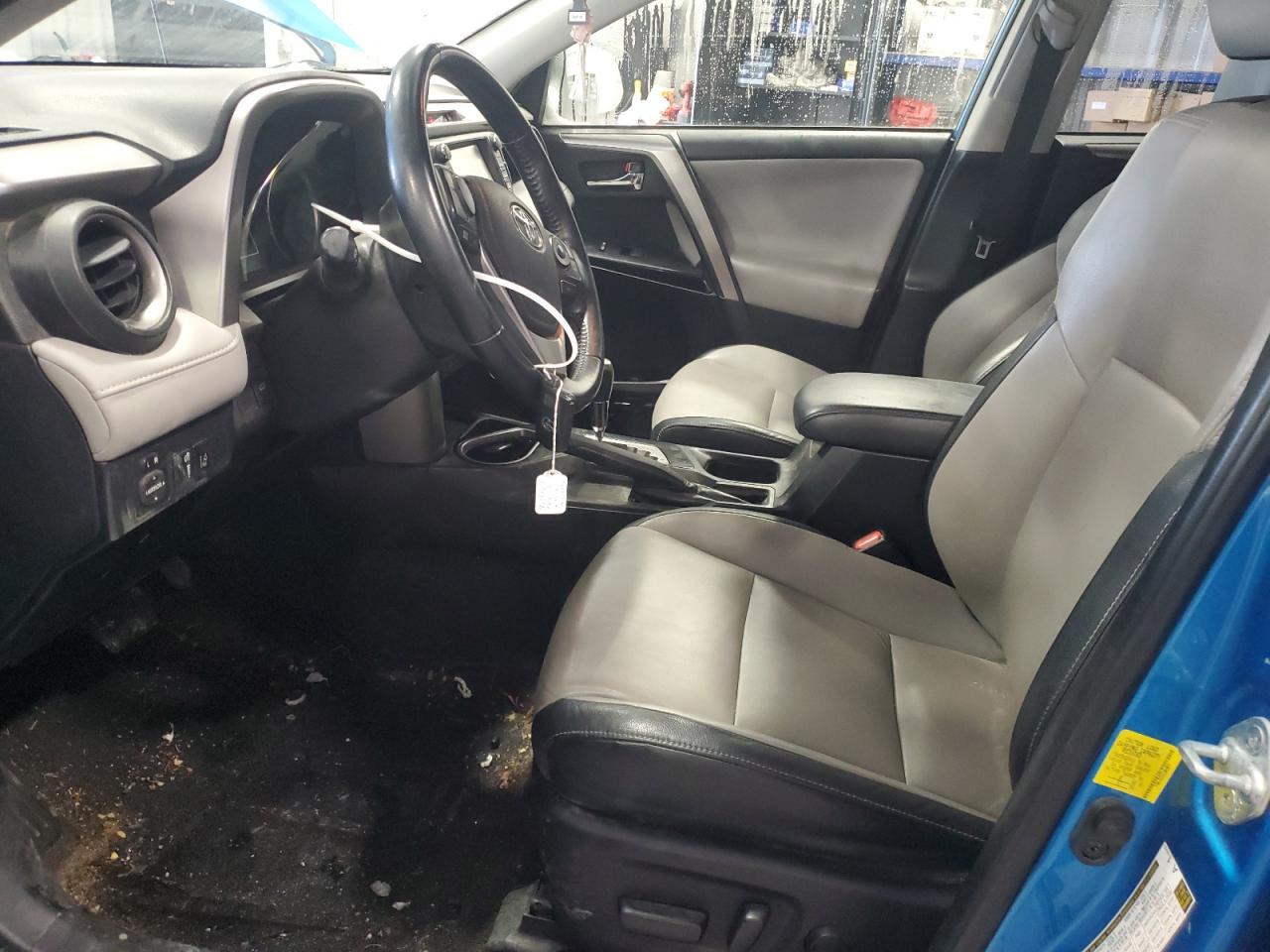 JTMDJREV9GD049014 TOYOTA RAV4 2016