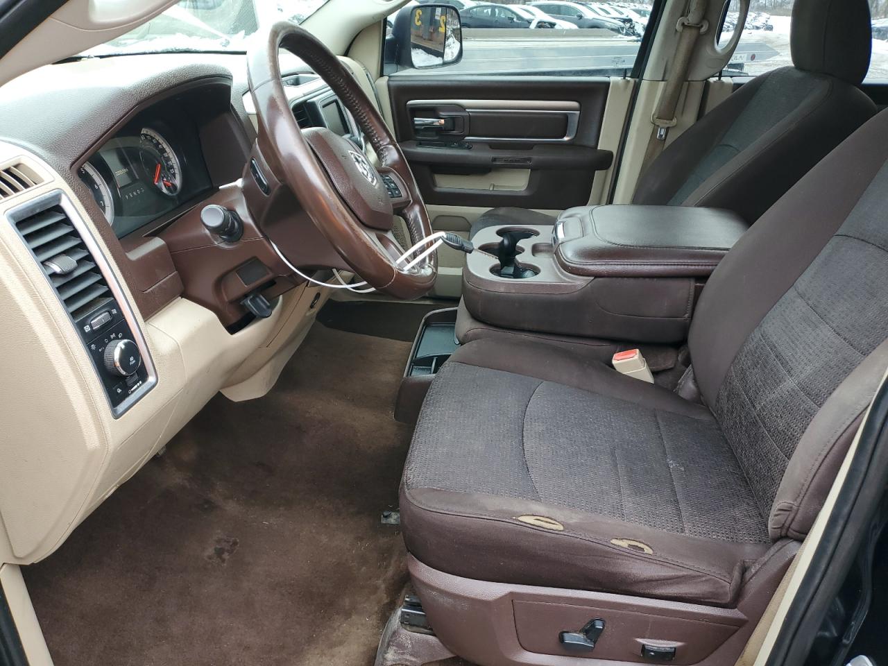 2016 RAM 1500 - Image 7