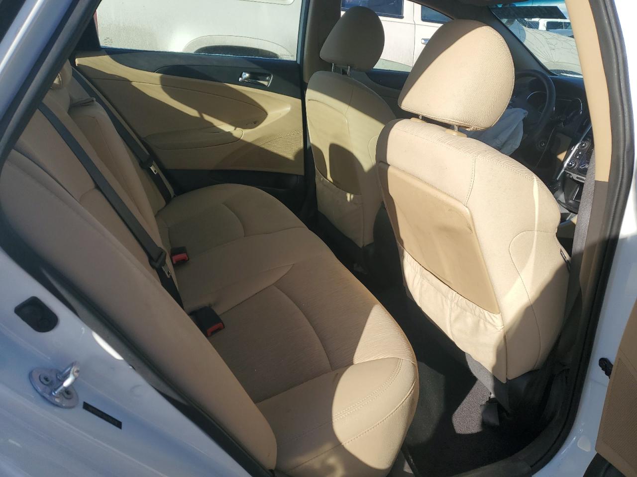 2013 Hyundai Sonata - Image 11