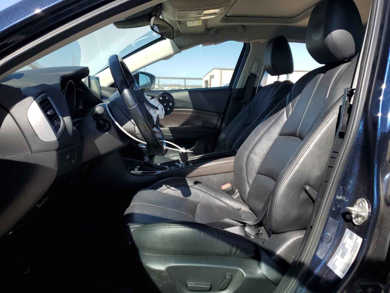 2018 Mazda 3 - Image 7