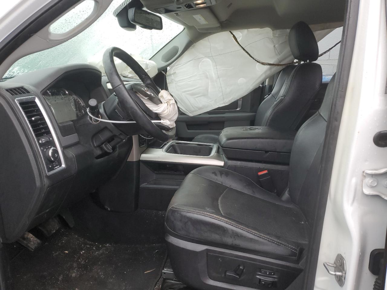2018 RAM 1500 - Image 7
