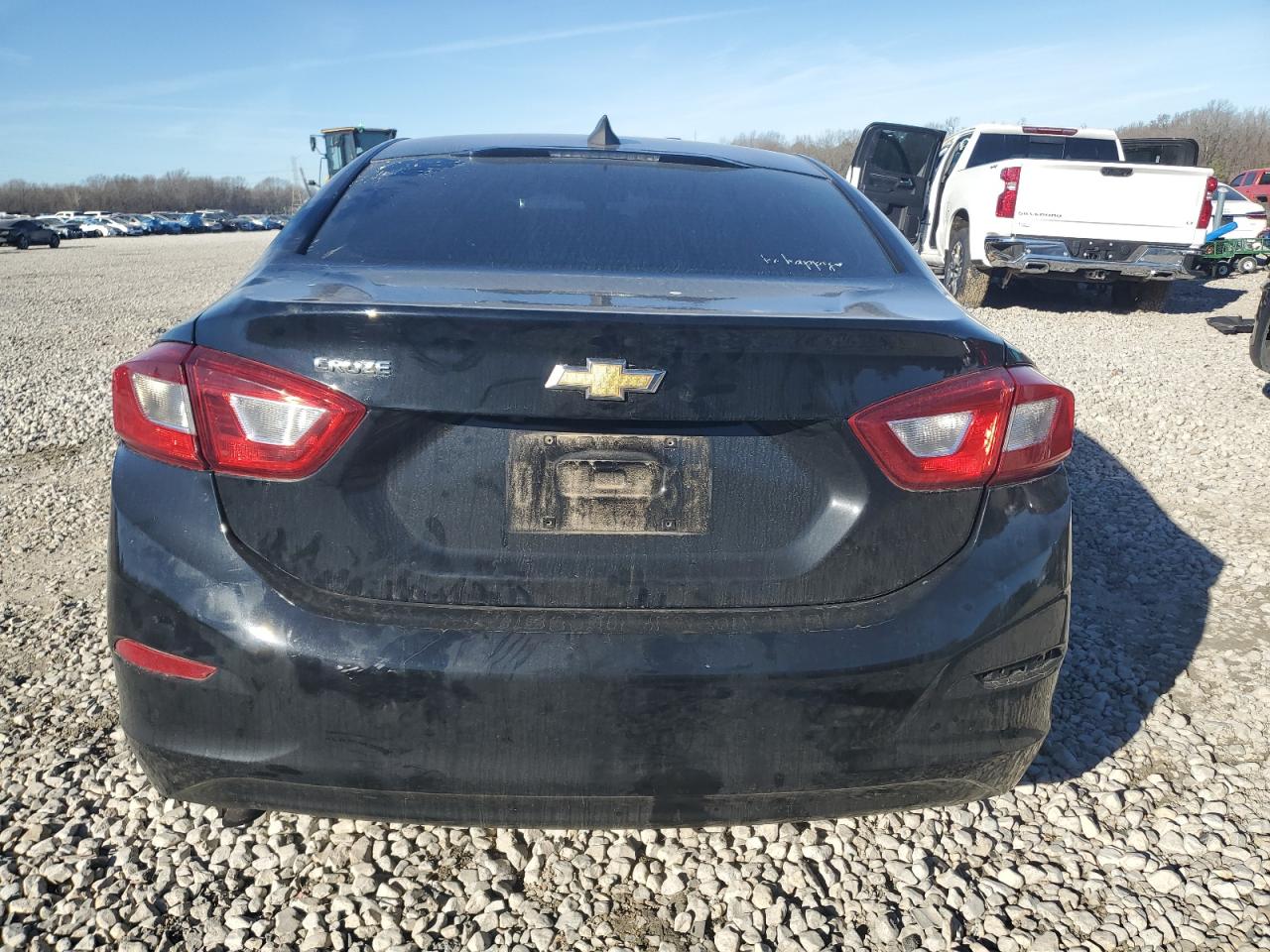 2018 Chevrolet Cruze - Image 6