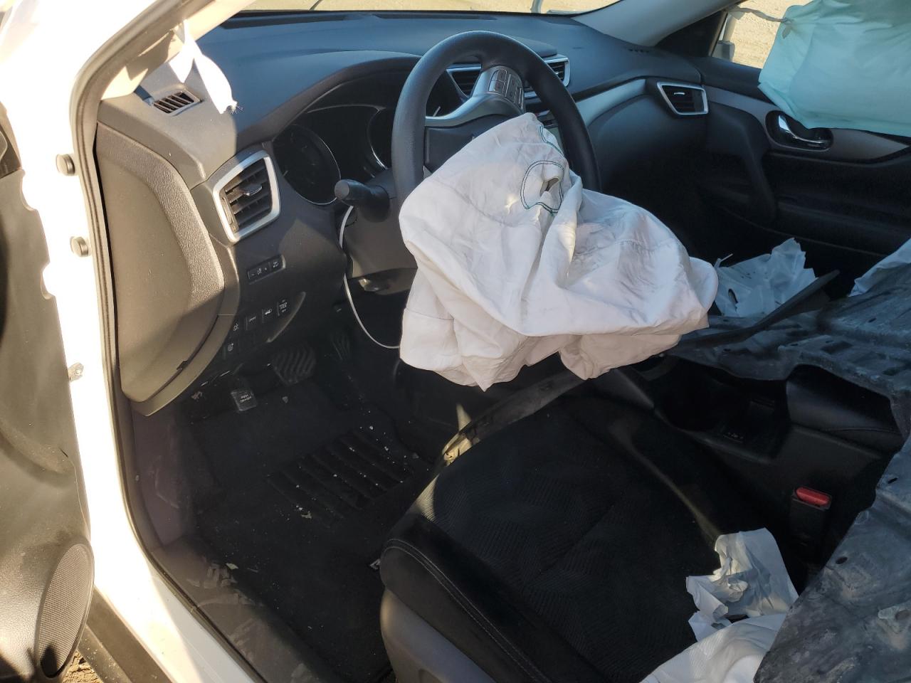 5N1AT2MT4GC851802 NISSAN ROGUE 2016