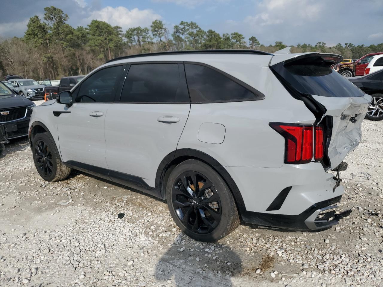 2022 Kia Sorento - Image 2