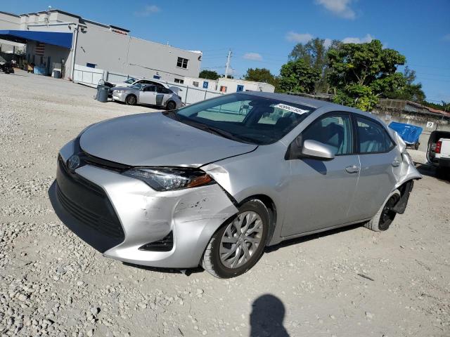  TOYOTA COROLLA 2018 Srebrny