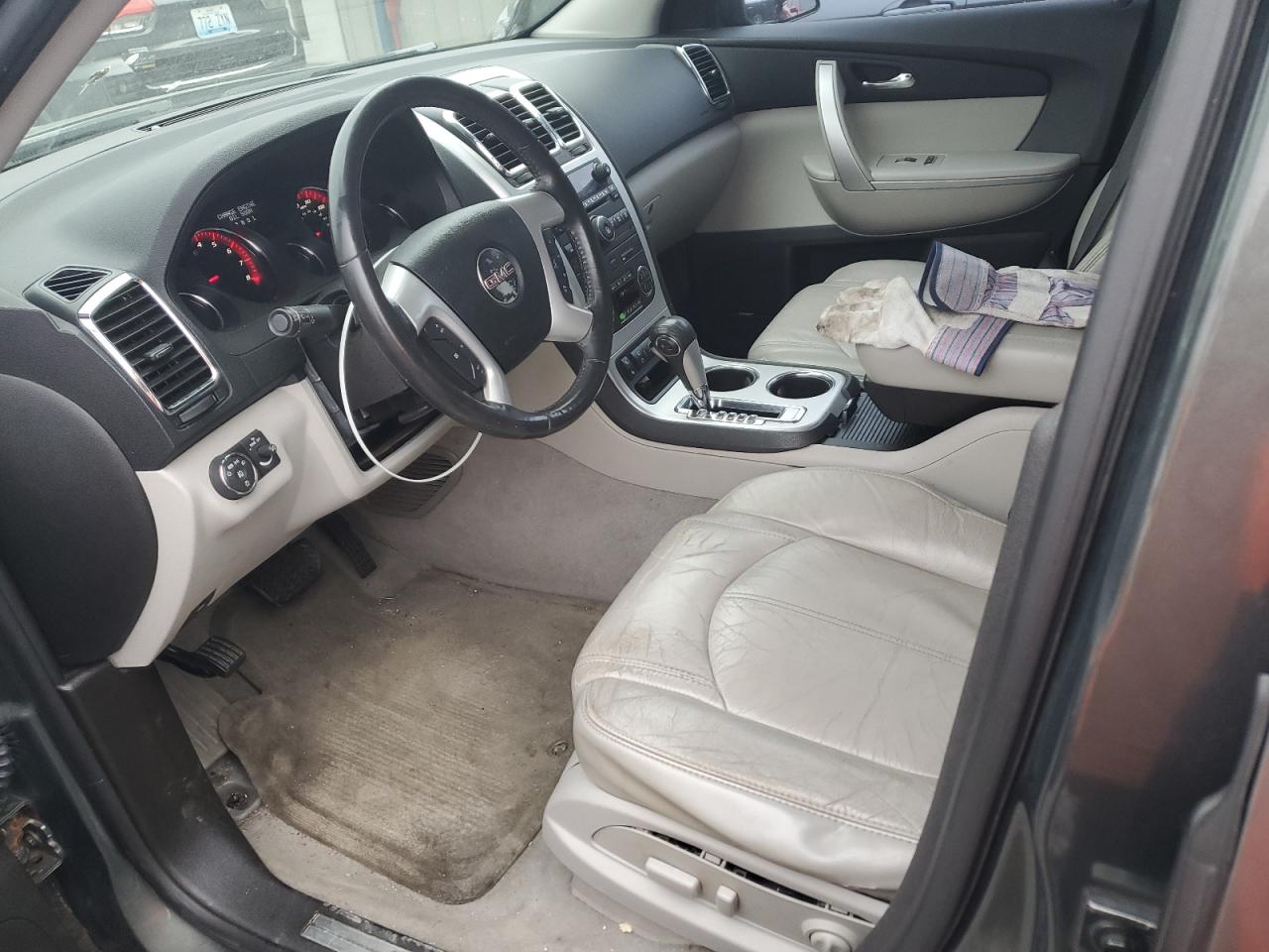 2011 GMC Acadia - Image 7