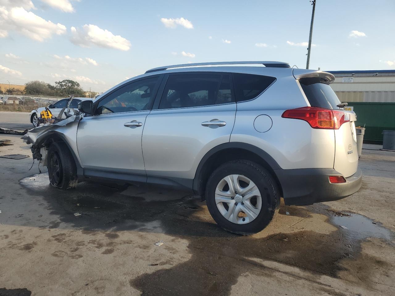 2015 Toyota RAV 4 - Image 2
