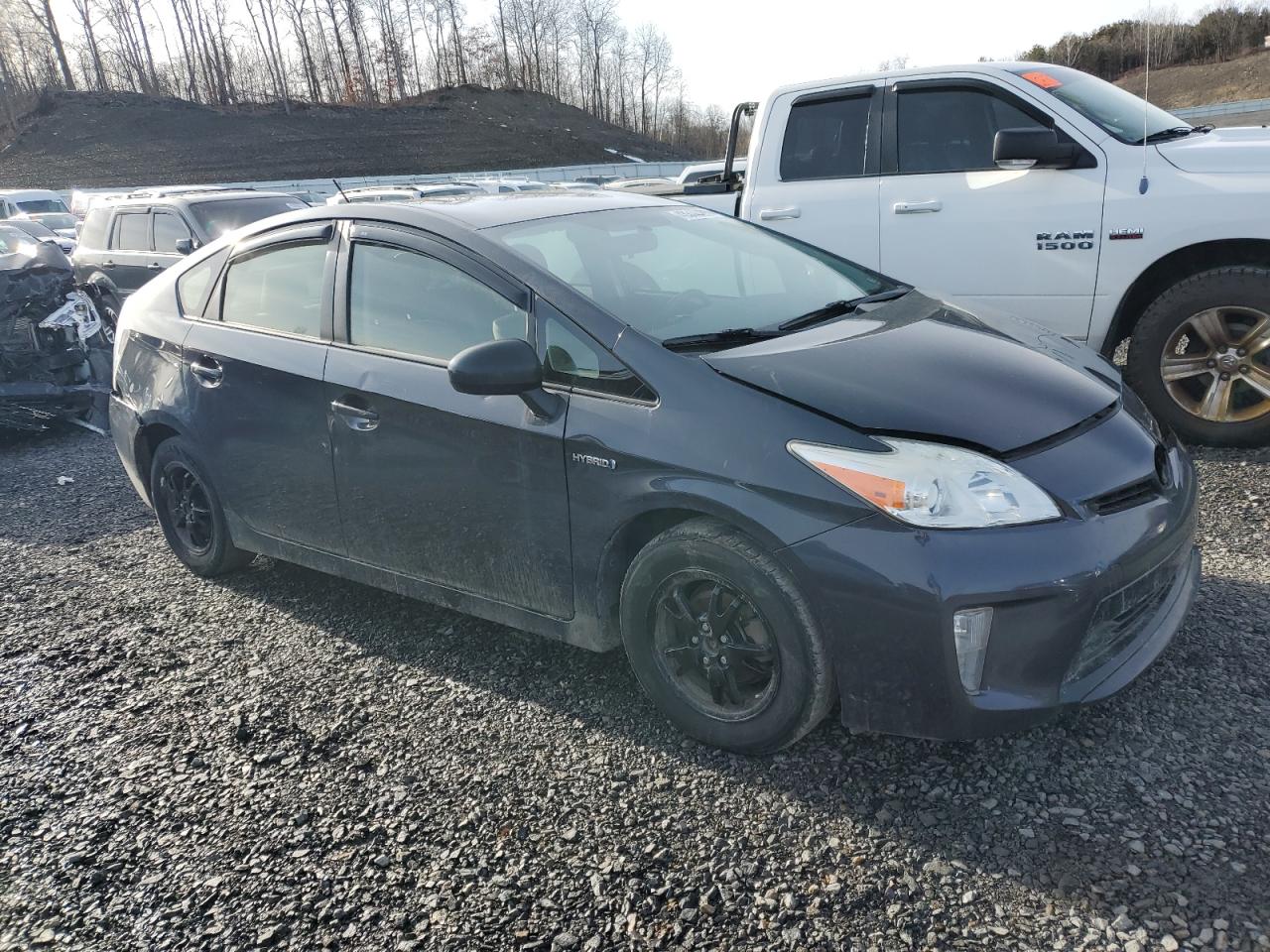 2015 Toyota Prius - Image 4