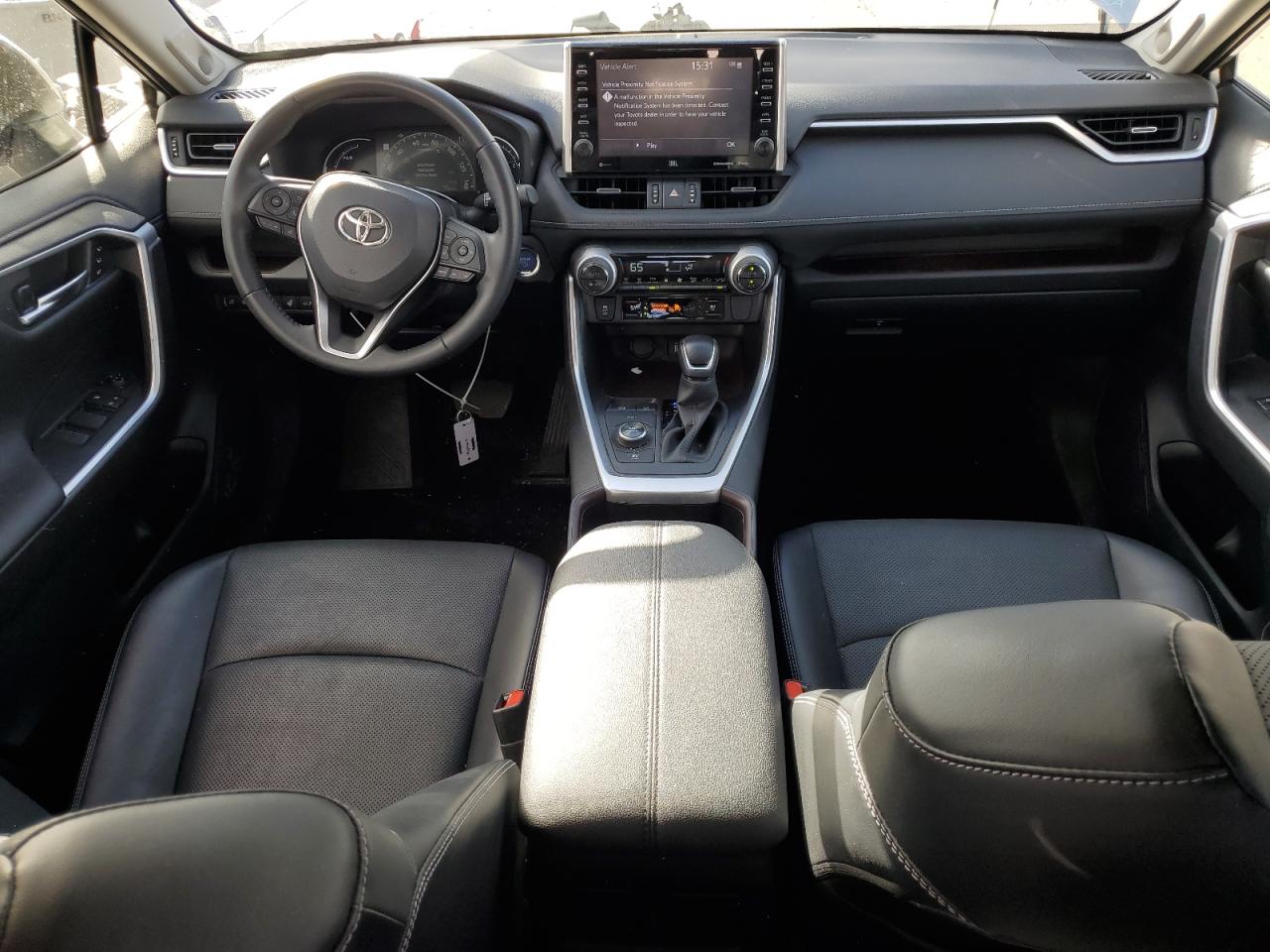 2022 Toyota RAV 4 - Image 8
