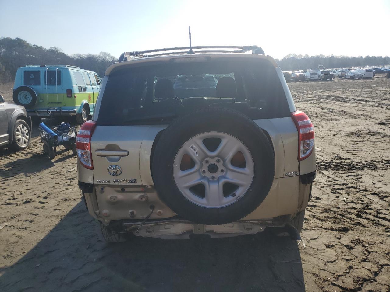 2010 Toyota RAV 4 - Image 6