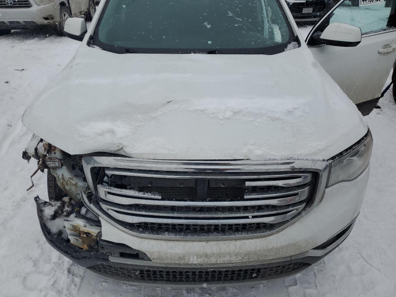 2017 GMC Acadia - Image 12