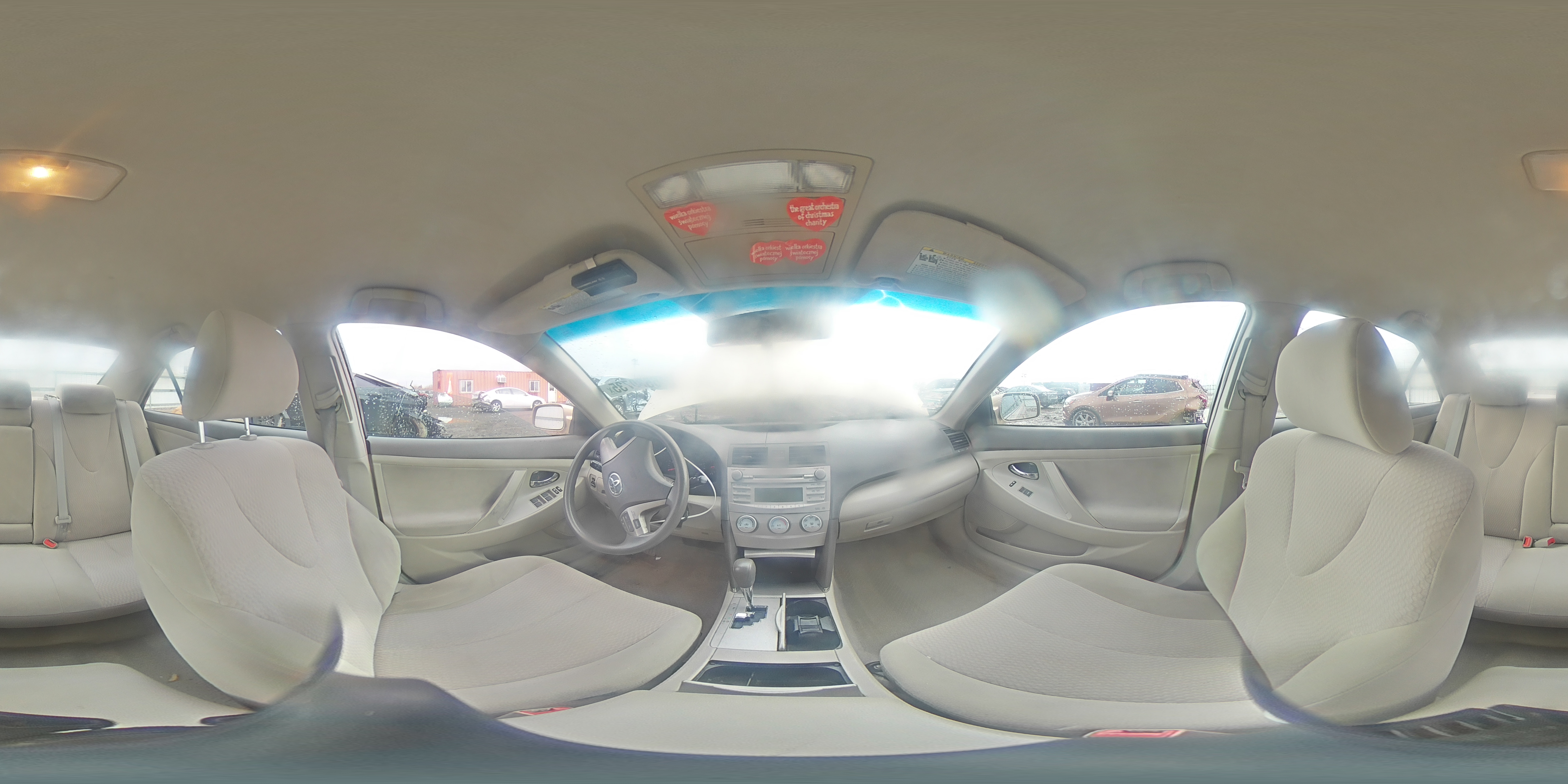 2010 Toyota Camry - Image 12