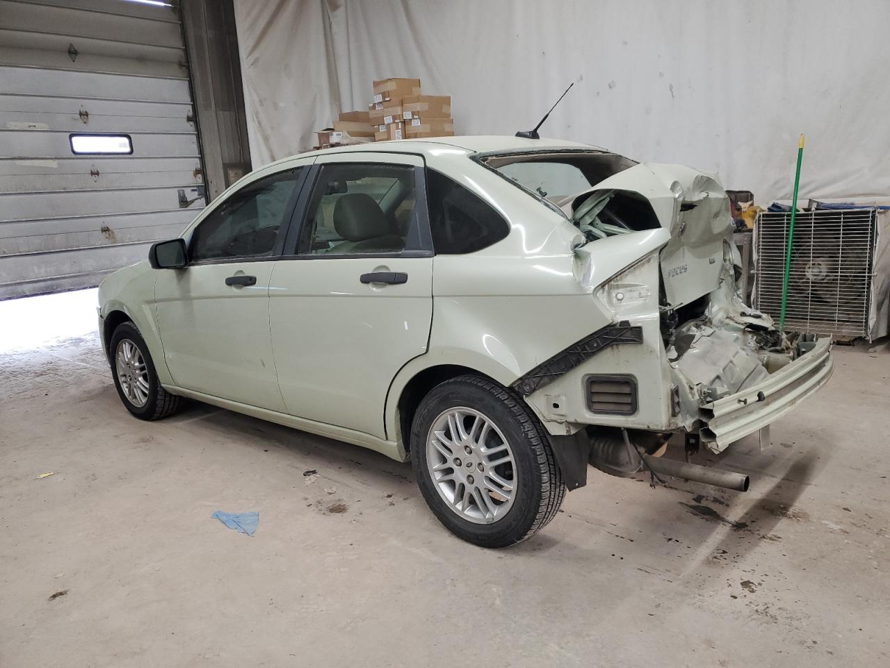 2010 Ford Focus - Image 2