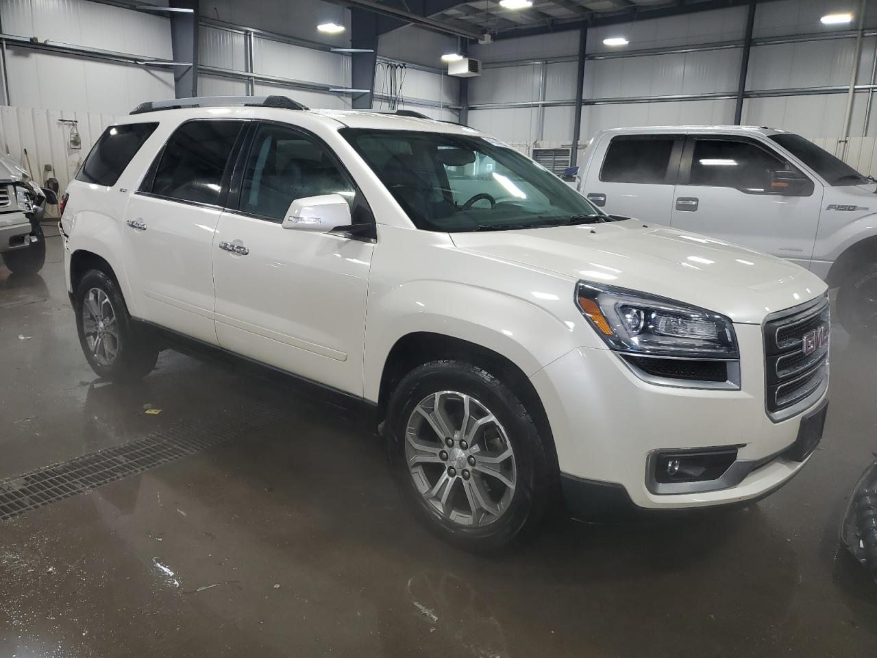 2014 GMC Acadia - Image 4