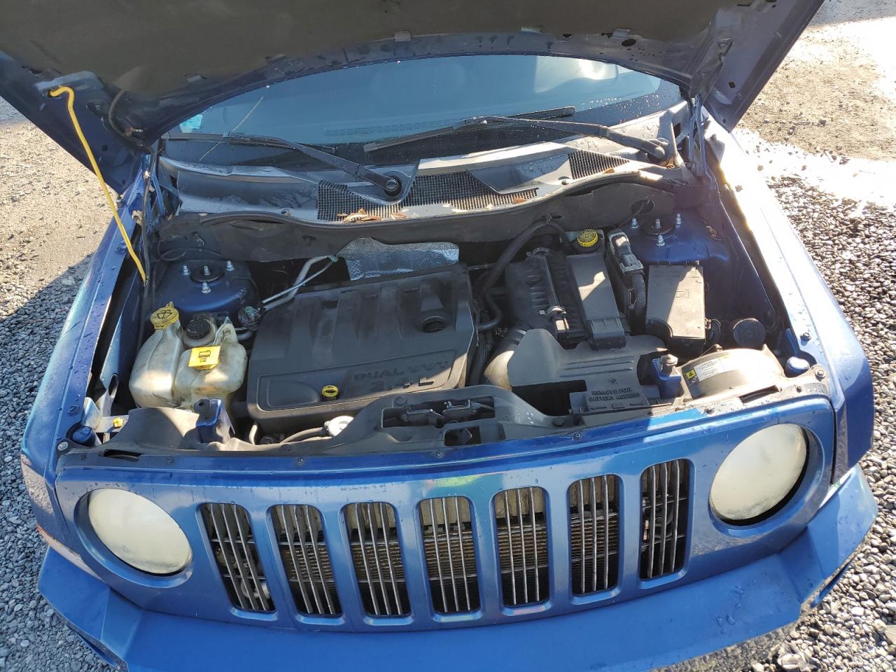 2010 Jeep Liberty (Patriot) - Image 12