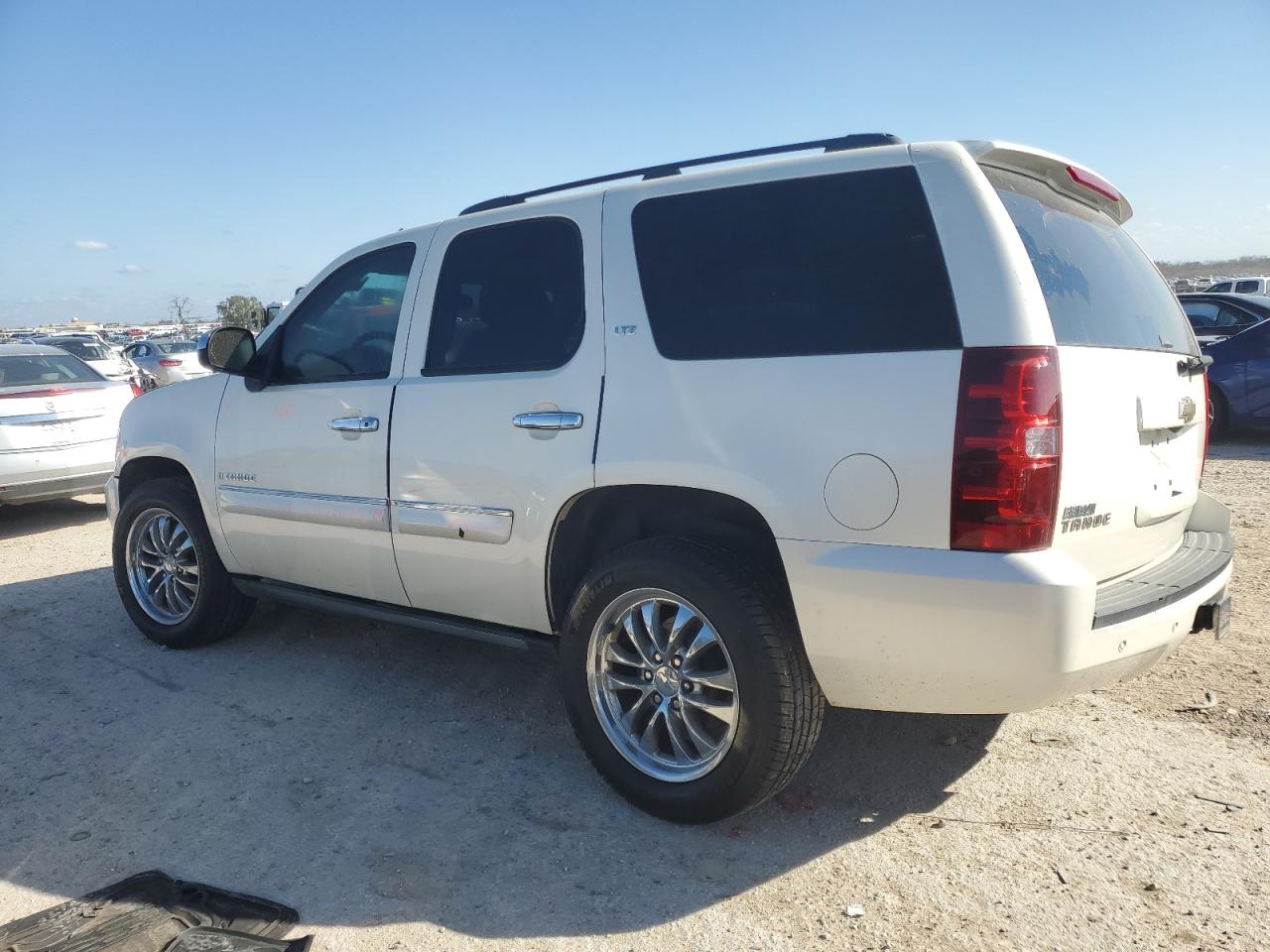 2008 Chevrolet Tahoe - Image 2