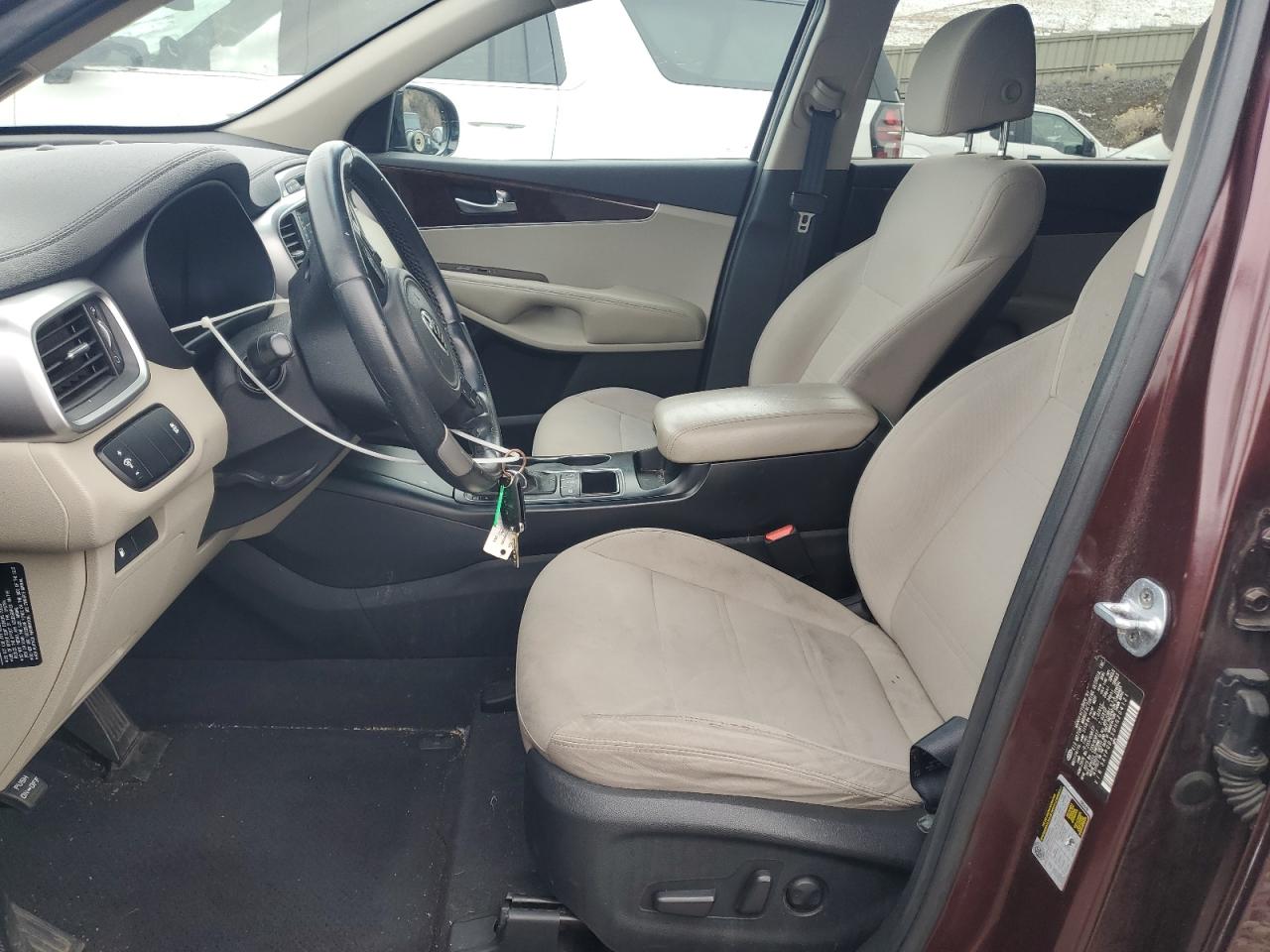 2017 Kia Sorento - Image 7