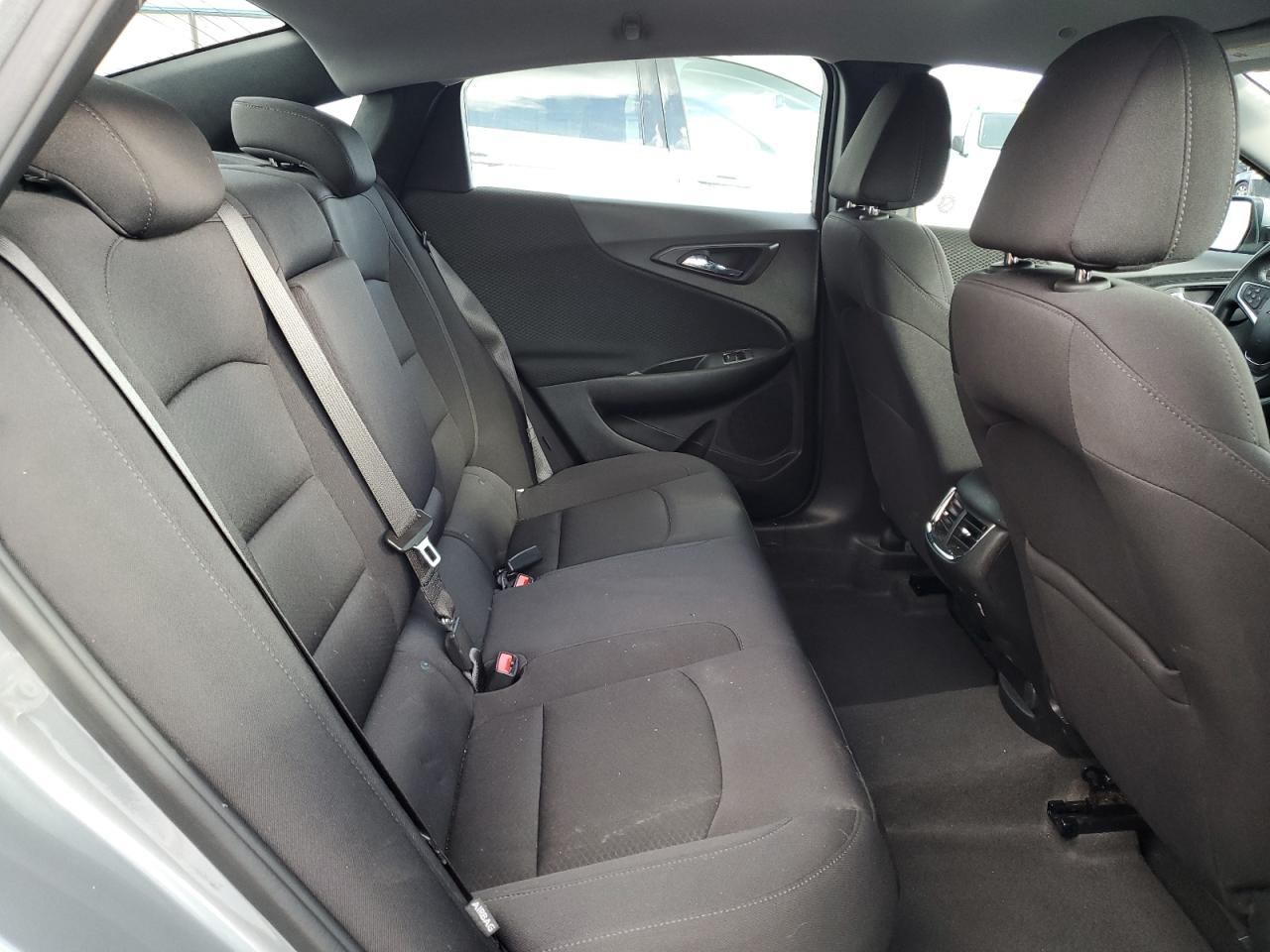 2023 Chevrolet Malibu - Image 10
