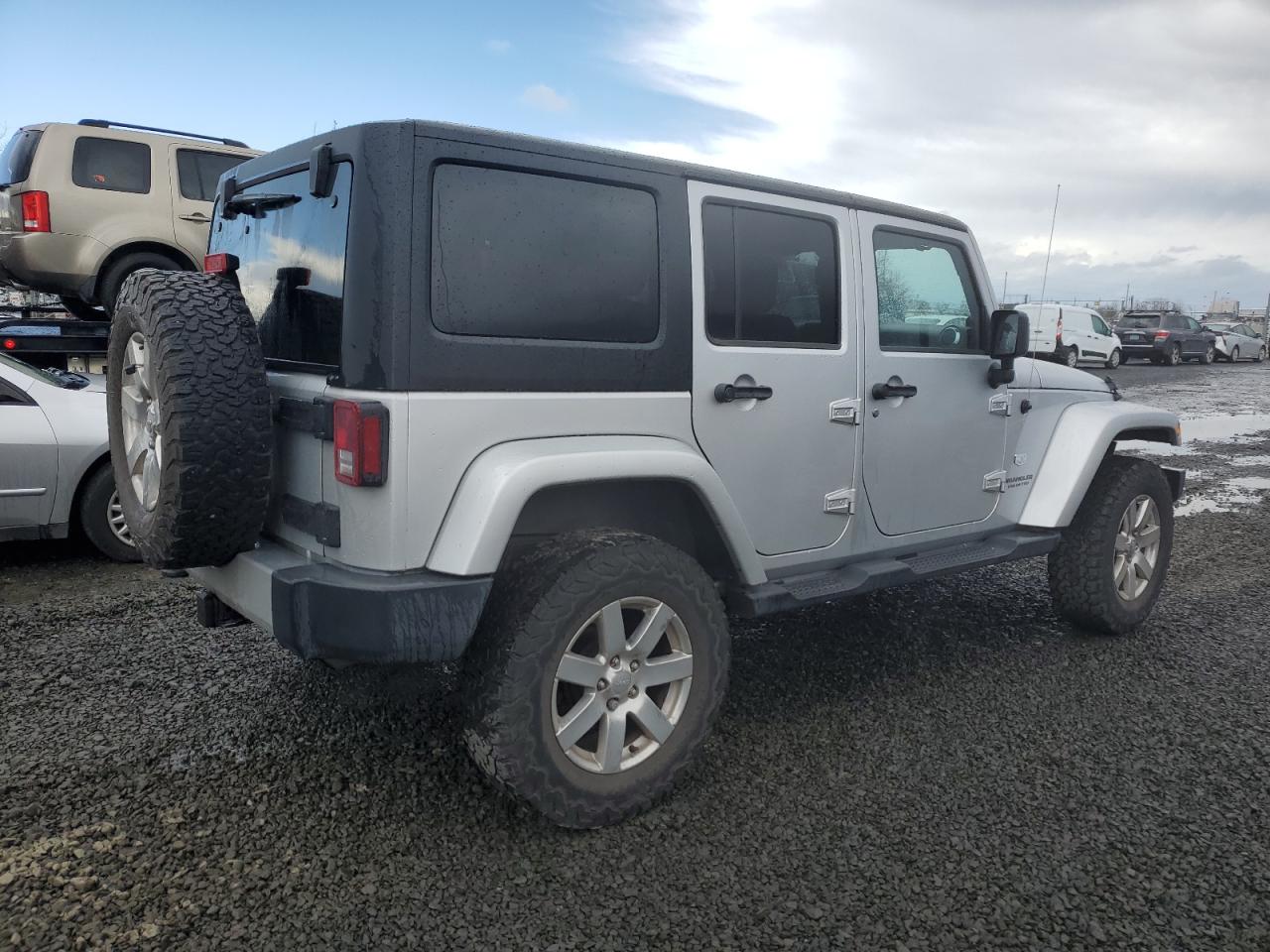 2011 Jeep Wrangler - Image 3