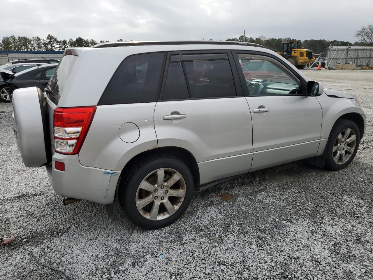 2011 Suzuki Grand Vitara - Image 3