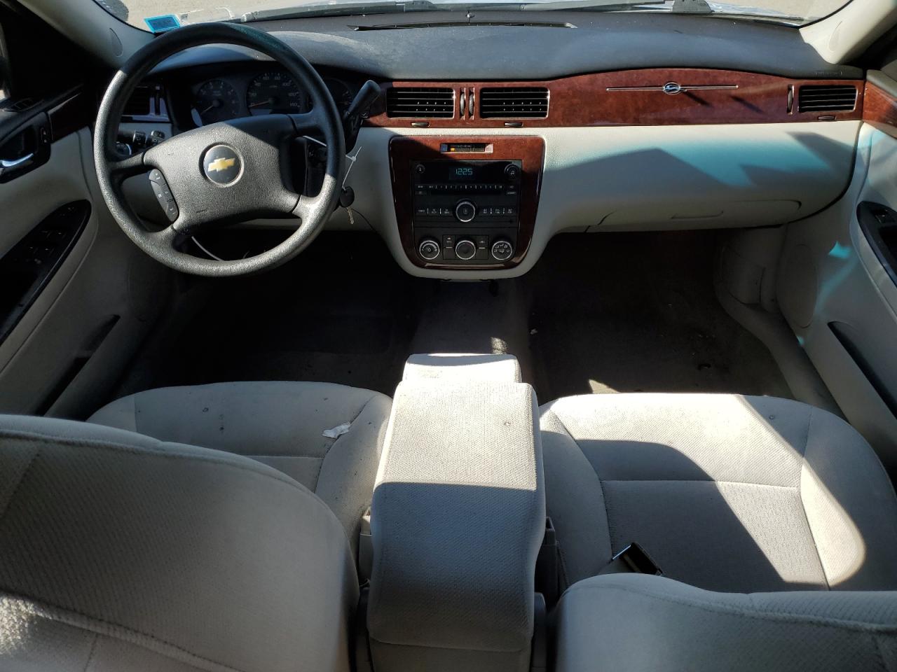 2006 Chevrolet Impala - Image 8