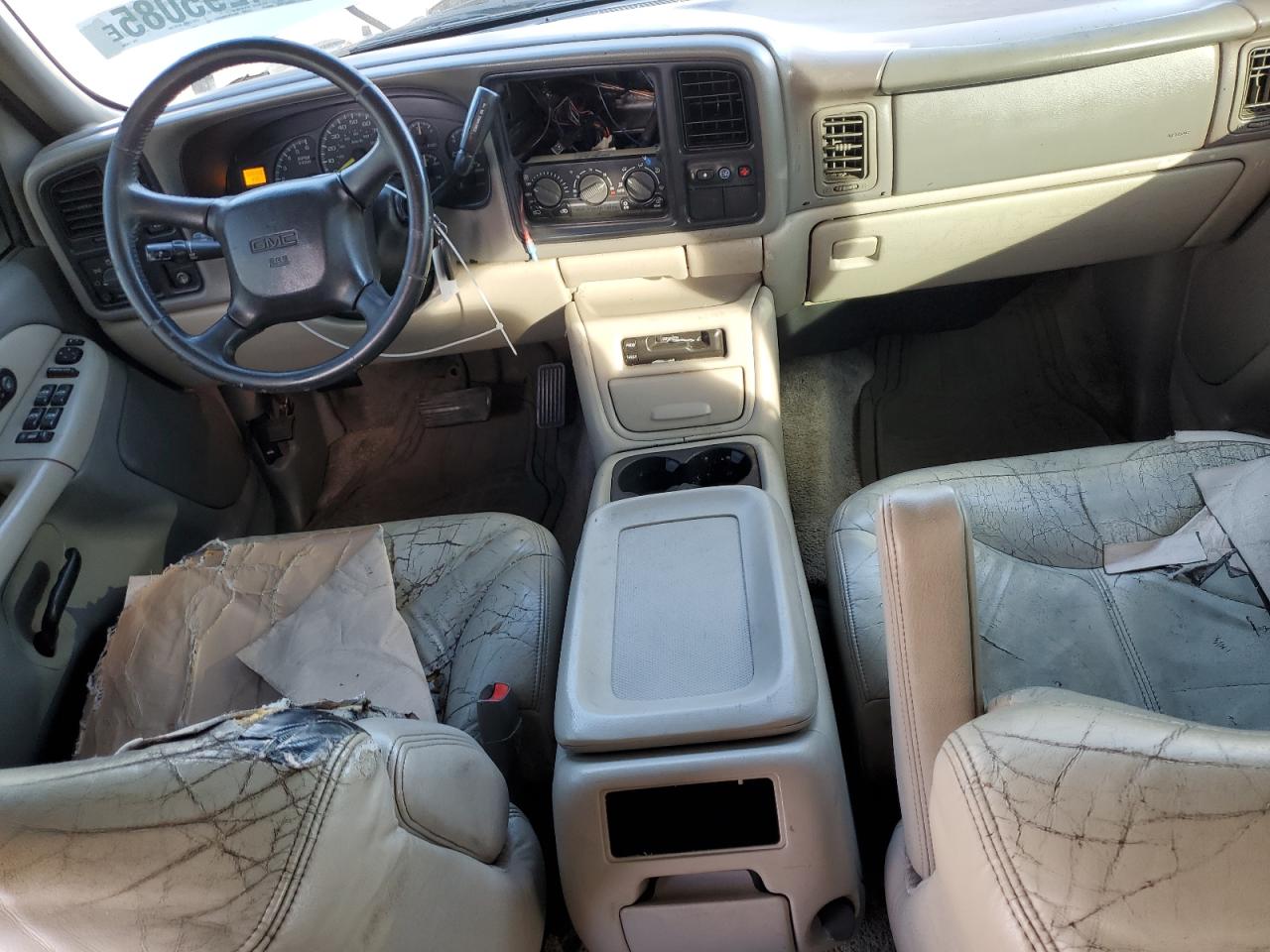 2001 GMC Yukon - Image 8