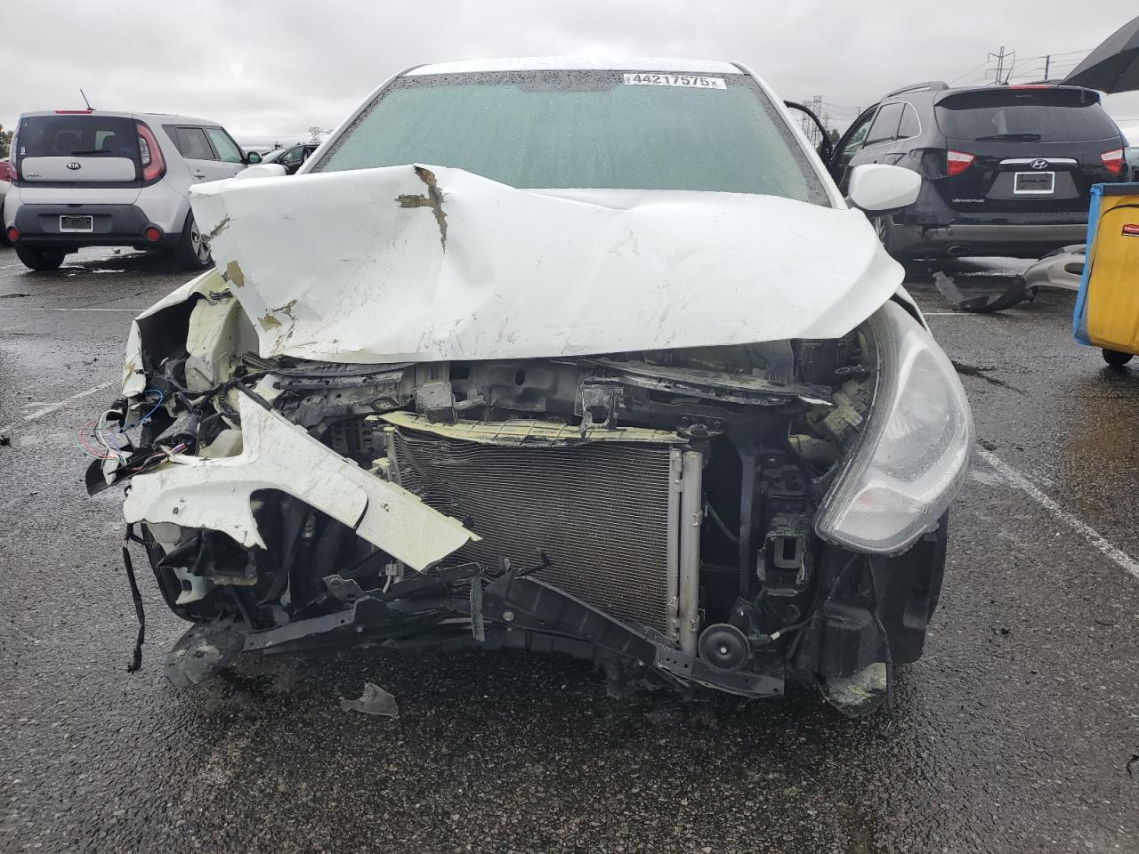 2013 Hyundai Accent - Image 5