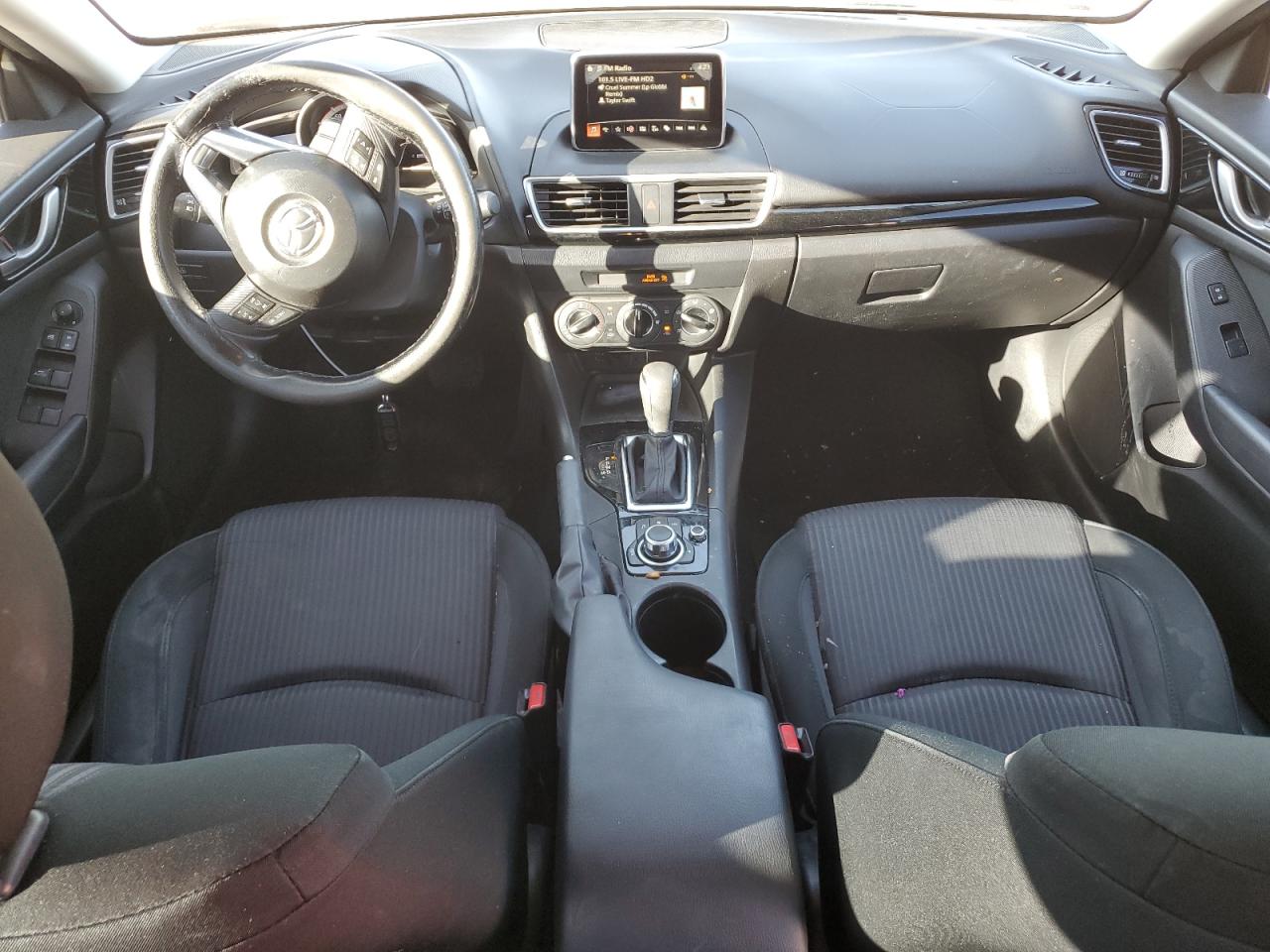 2016 Mazda 3 - Image 8