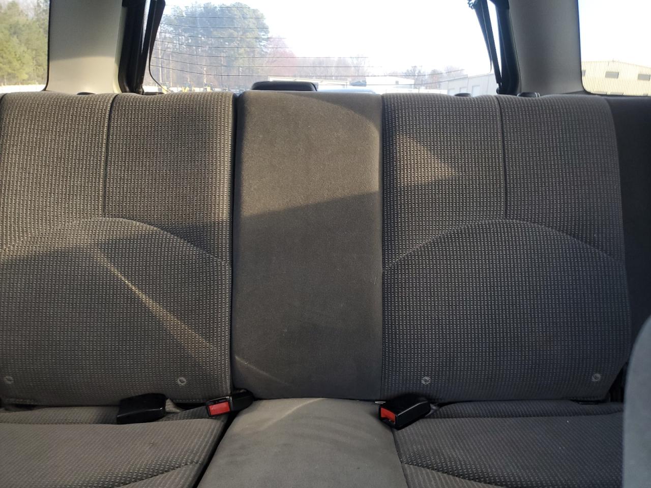 2004 Mazda Tribute - Image 10