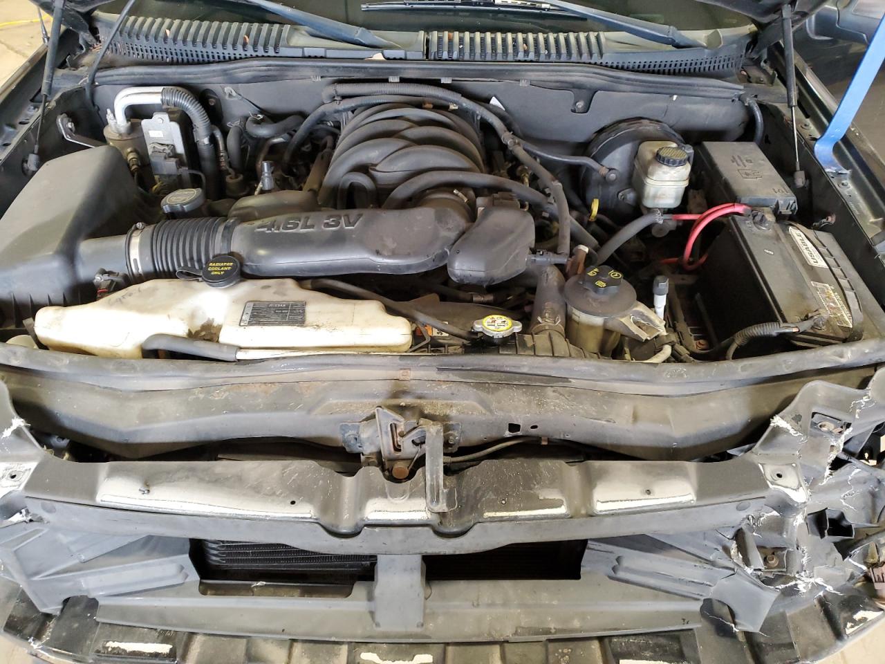 2006 Ford Explorer - Image 12