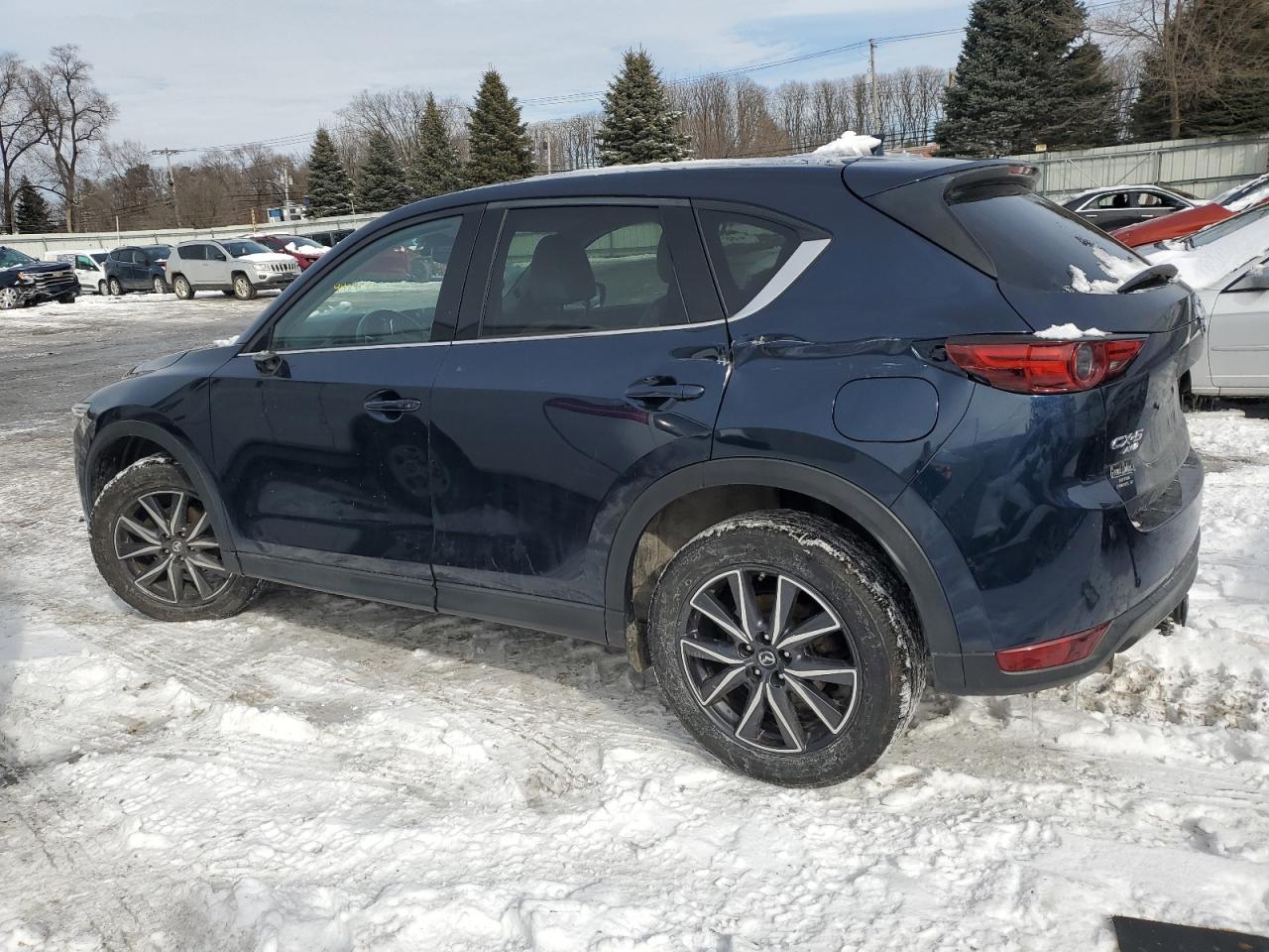 2017 Mazda CX-5 - Image 2