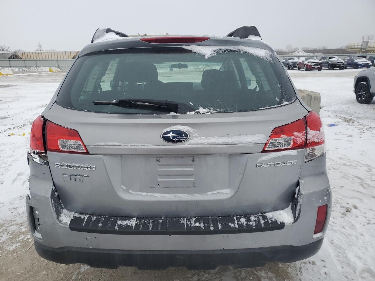 2011 Subaru Outback - Image 6