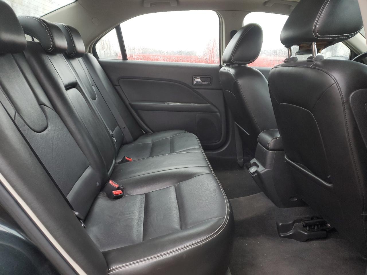 2010 Ford Fusion - Image 10