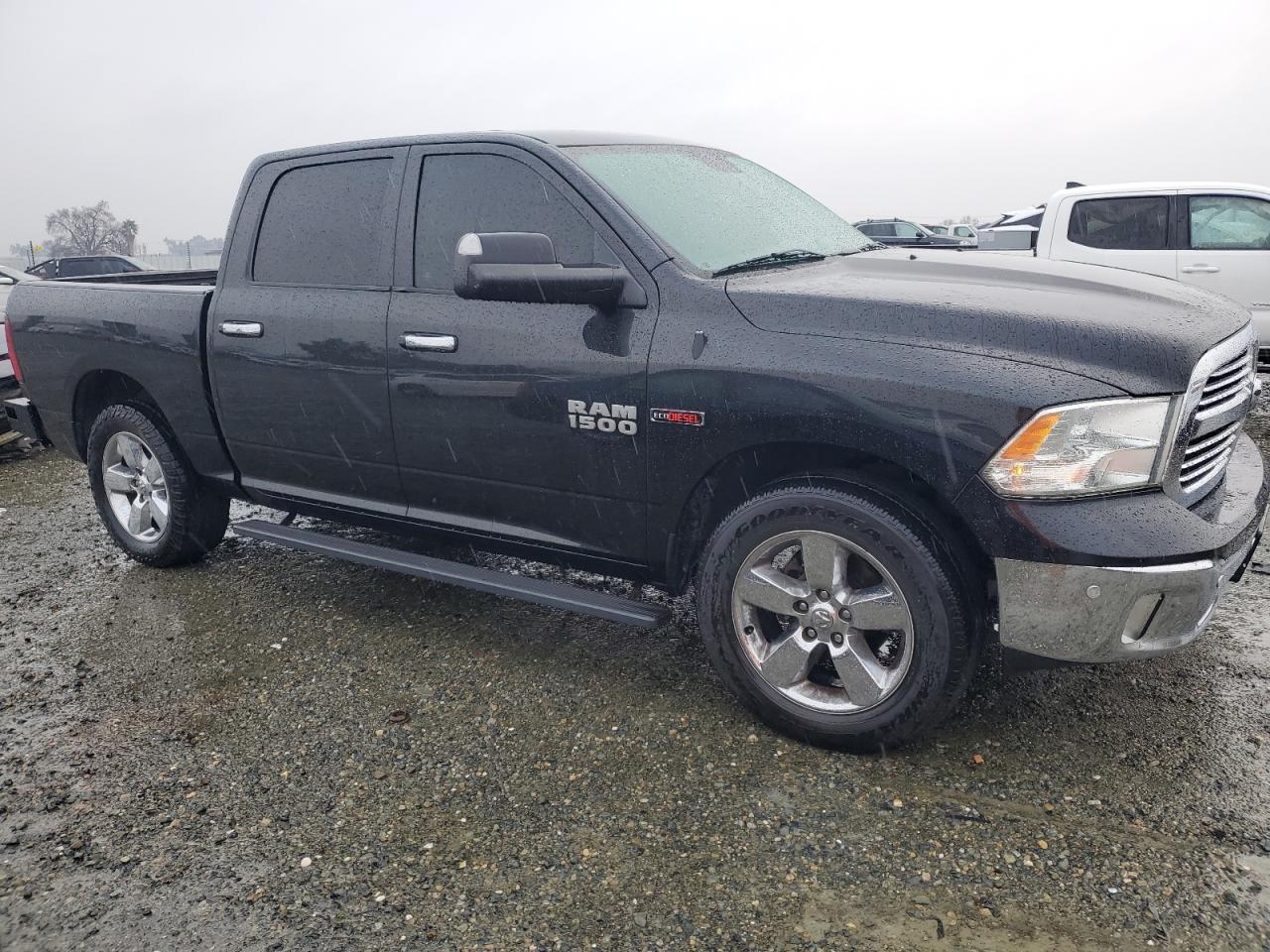 2016 RAM 1500 - Image 4