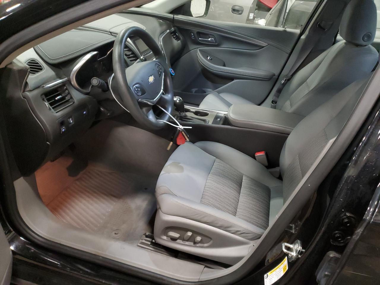2017 Chevrolet Impala - Image 7