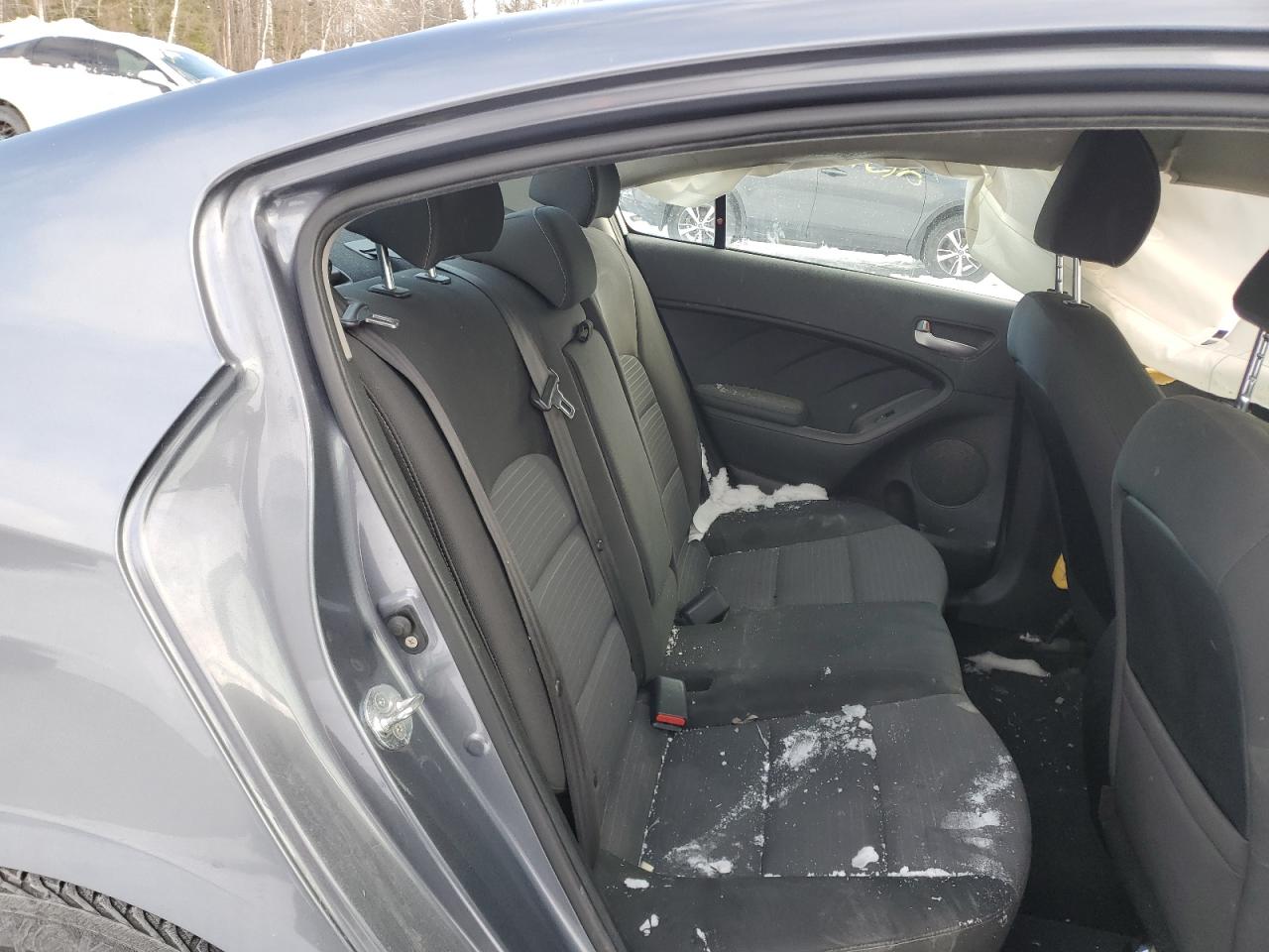 2018 Kia Forte - Image 10