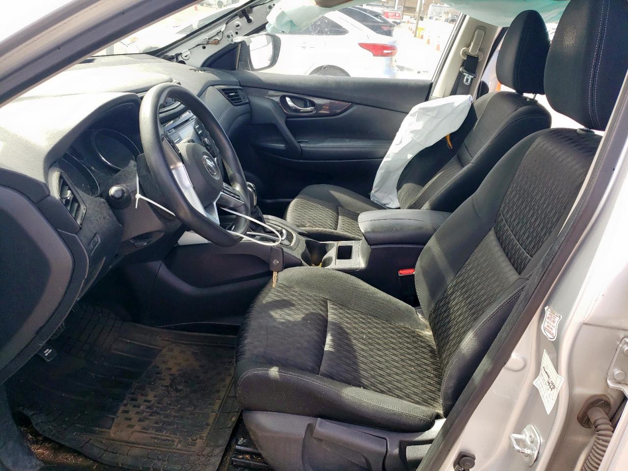 KNMAT2MT7HP567420 NISSAN ROGUE 2017