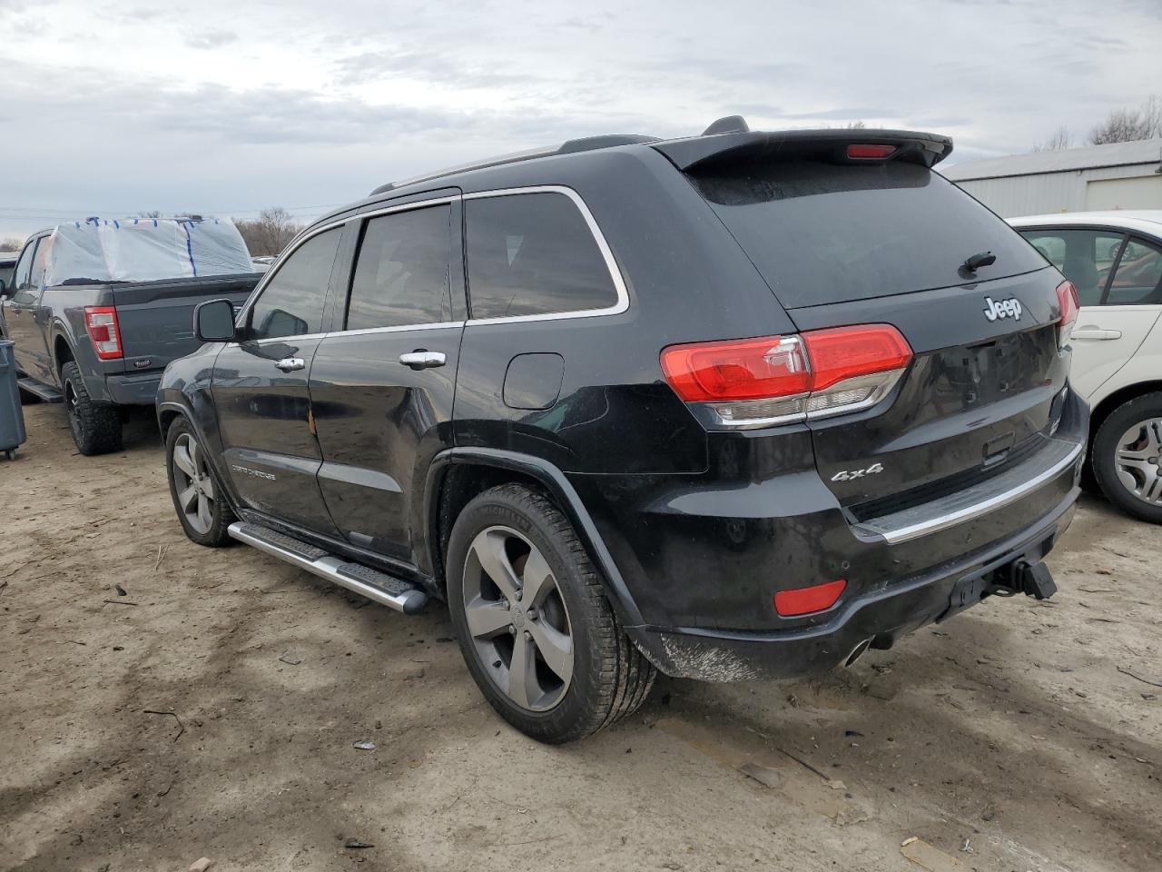 2015 Jeep Grand Cherokee - Image 2
