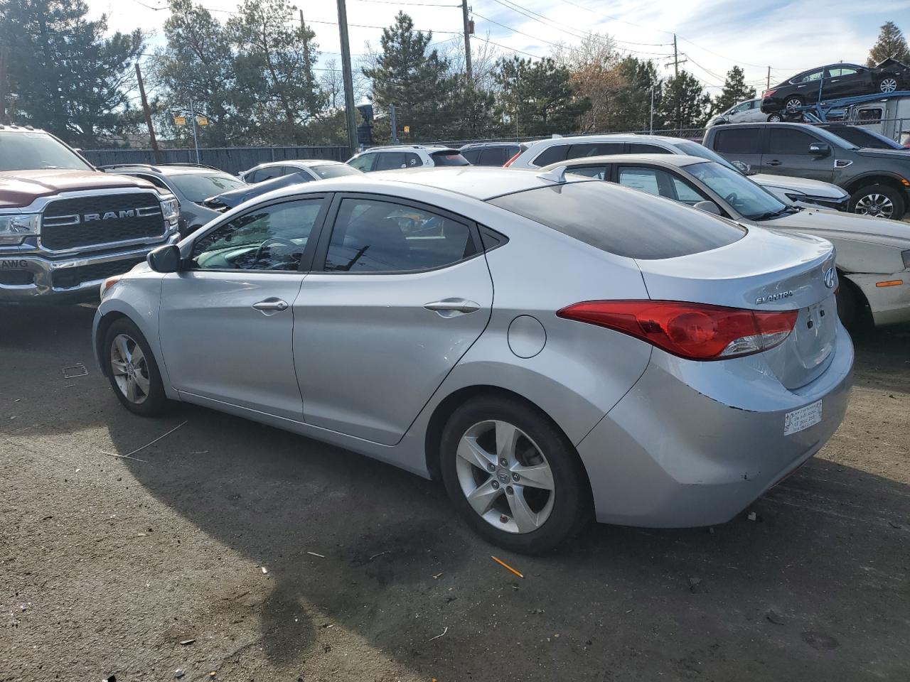 2012 Hyundai Elantra - Image 2