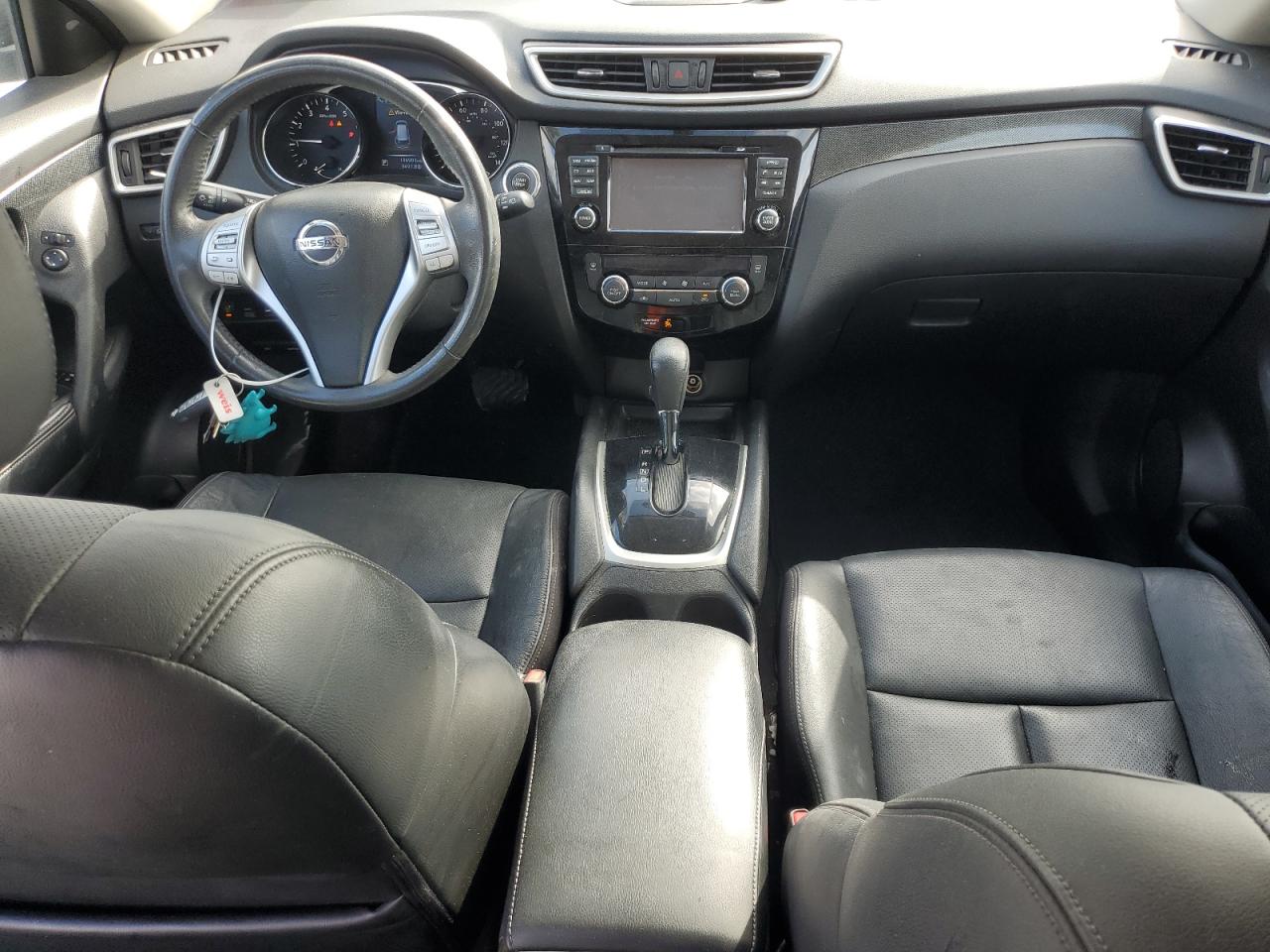 2015 Nissan Rogue - Image 8
