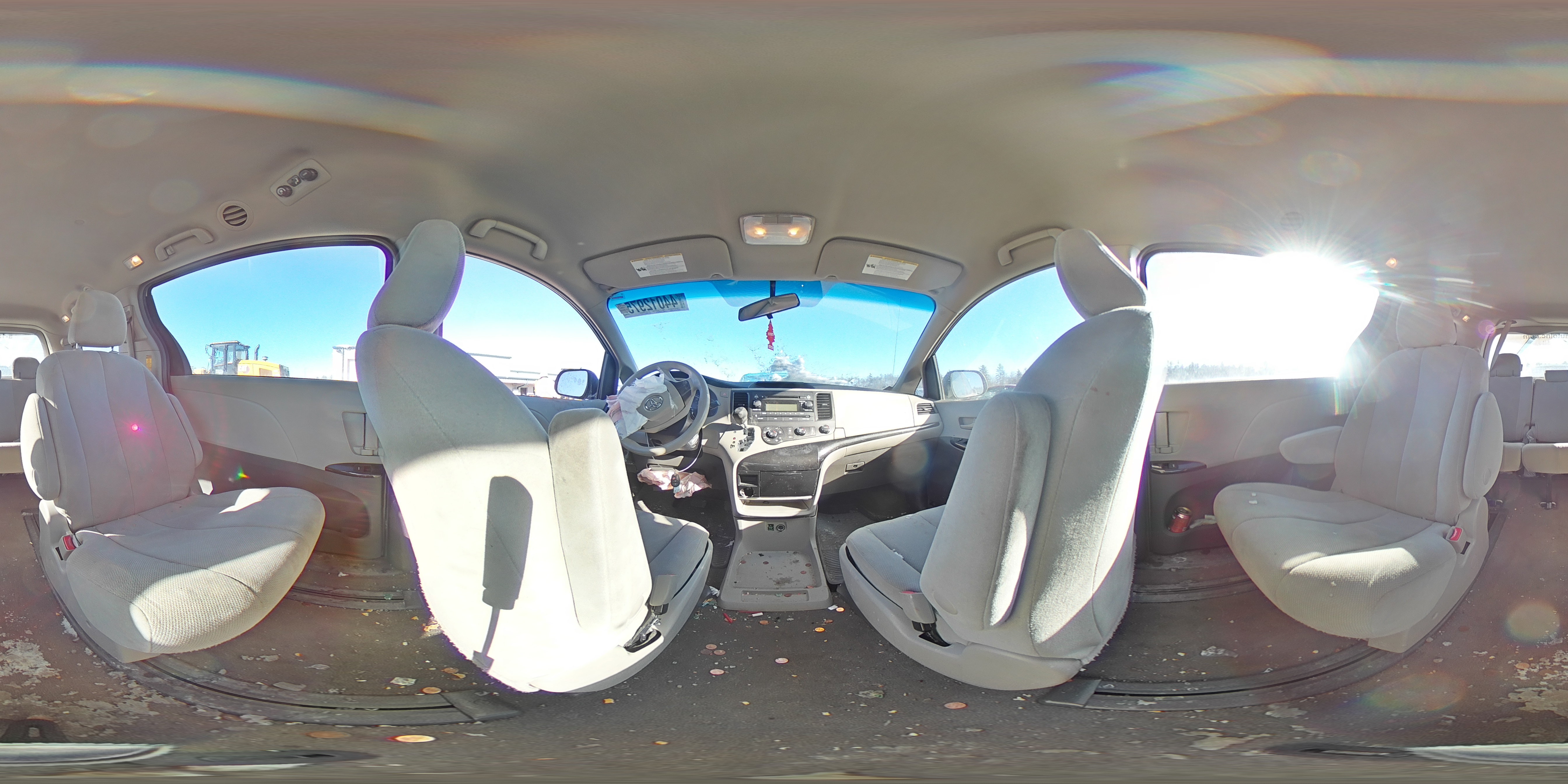 2014 Toyota Sienna - Image 14