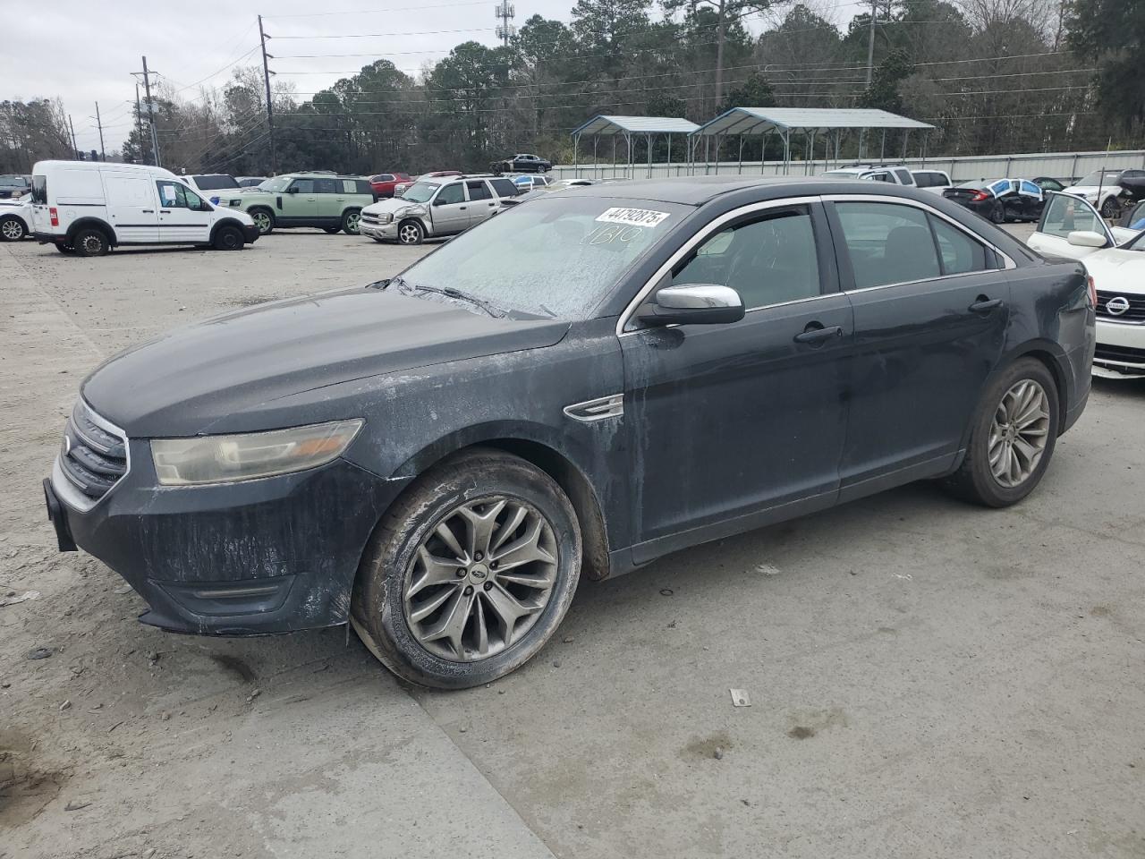 2015 Ford Taurus - Image 1
